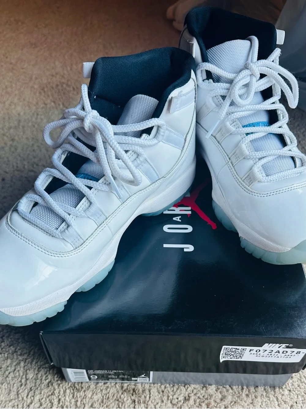Nike Air Jordan 11 Retro Men's Size 9 Legend Blue/Columbia, CT8012-104